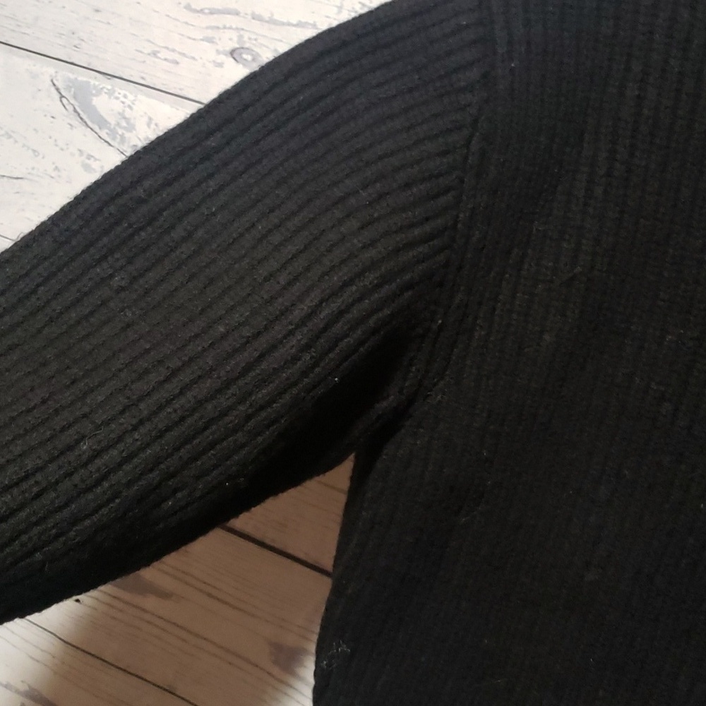 Aritzia Wilfred 100% merino wool sweater - Picture 3 of 9